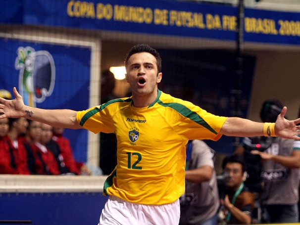 Falcão é eleito melhor jogador de futsal do mundo pela quinta vez