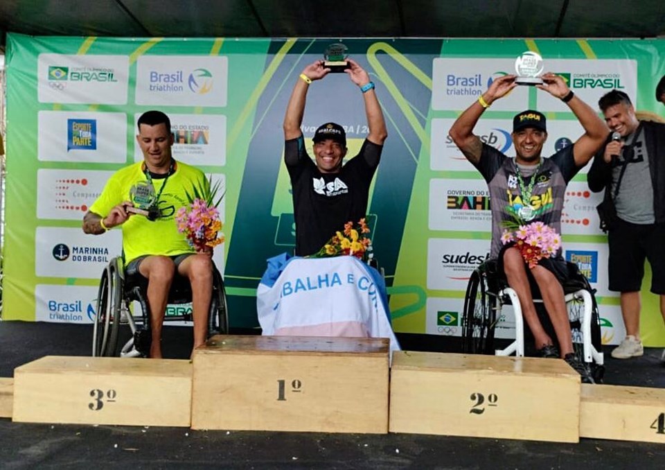 SESPORT - Paratleta Marcos Vinícius é campeão do Circuito Brasil Super  Series de Triathlon