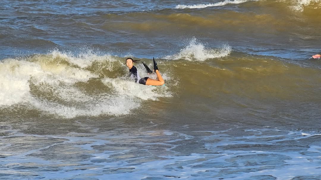 SaveClip.App_546457509_18323138248237776_2127514292265030382_n|||Fotógrafo:Divulgação/Wahine Bodyboarding Pro